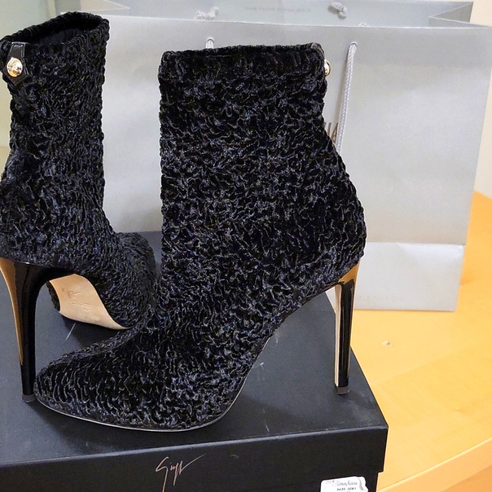 Giuseppe zanotti black stretch booties - Brand New - Picture 3 of 8